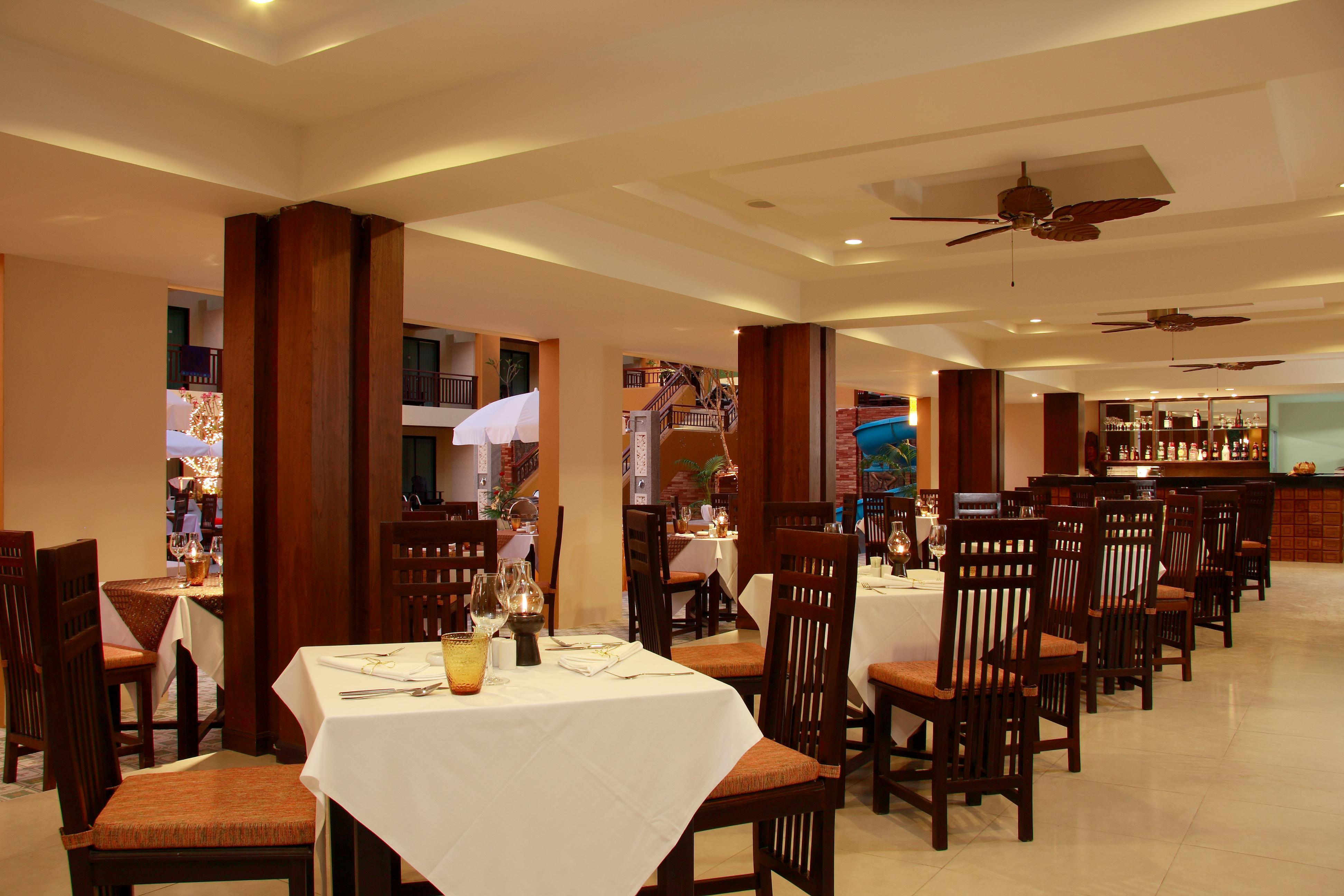 Diamond Cottage Resort & Spa Karon Exterior foto